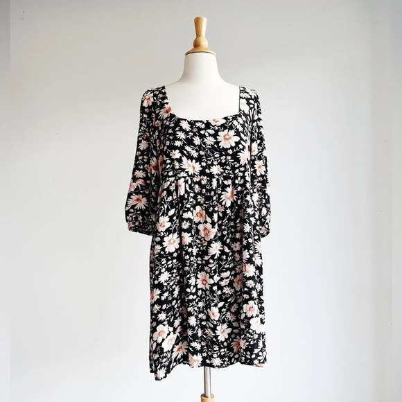 AMERICAN EAGLE | Black Floral Puff Sleeve Babydoll Dress | M - Picture 5 of 10